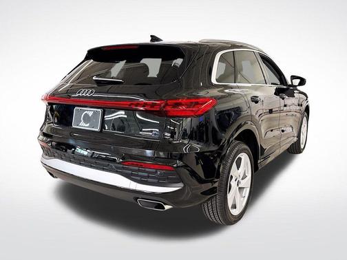 2025 Audi Q5 2.0T quattro Premium