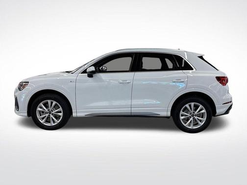 2025 Audi Q3 45 S line Premium