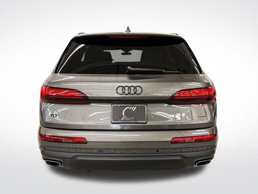 2026 Audi Q7 45 Premium