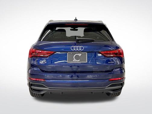 2025 Audi Q3 45 S line Premium