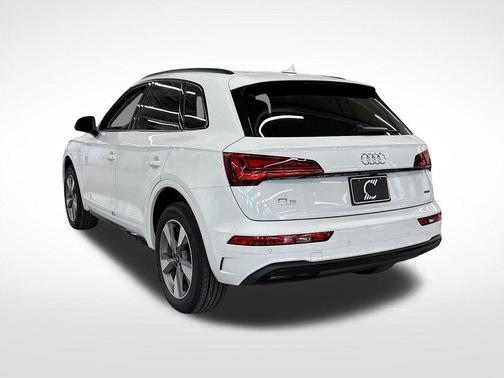 2025 Audi Q5 40 Premium