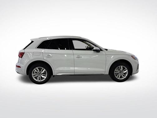2023 Audi Q5 45 S line quattro Premium