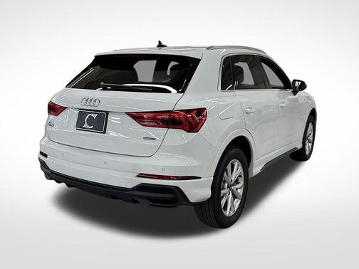 2025 Audi Q3 45 S line Premium