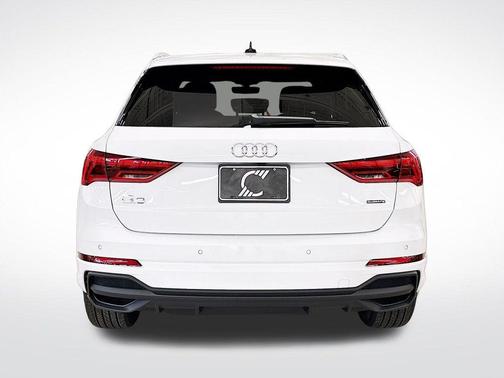 2025 Audi Q3 45 S line Premium
