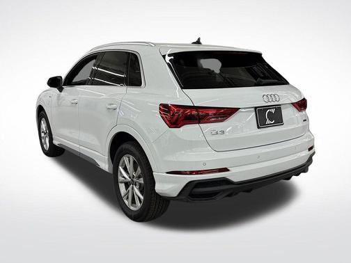 2025 Audi Q3 45 S line Premium