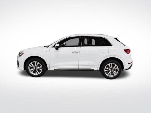 2025 Audi Q3 45 S line Premium