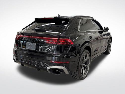 2025 Audi RS Q8 4.0T quattro
