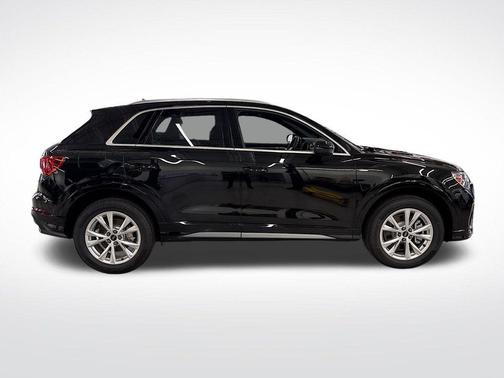 2025 Audi Q3 45 S line Premium