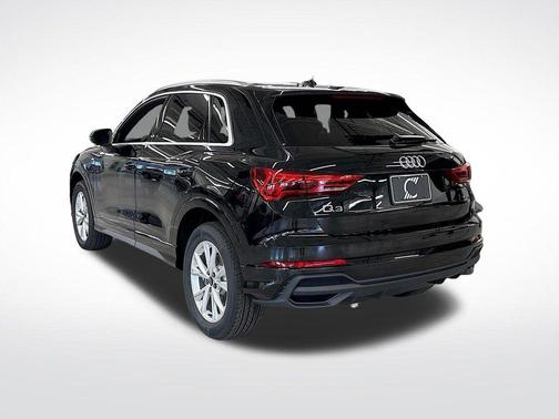 2025 Audi Q3 45 S line Premium
