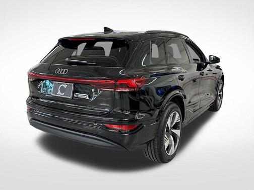 2025 Audi Q6 e-tron Premium