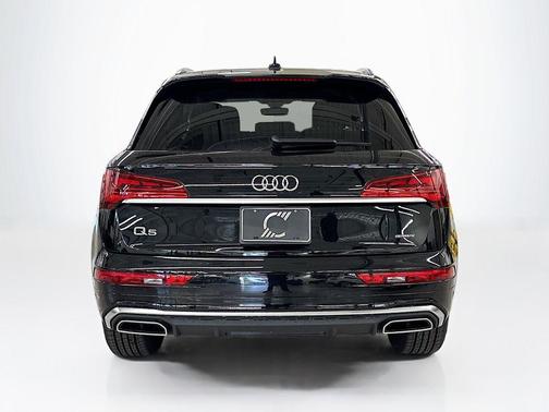 2025 Audi Q5 45 S line quattro Premium