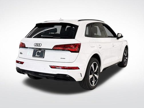 2024 Audi Q5 45 S line quattro Premium