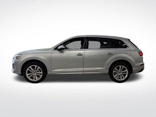 2025 Audi Q7 45 Premium Plus