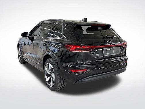 2025 Audi Q6 e-tron Premium