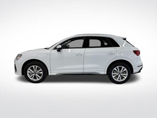 2025 Audi Q3 45 S line Premium