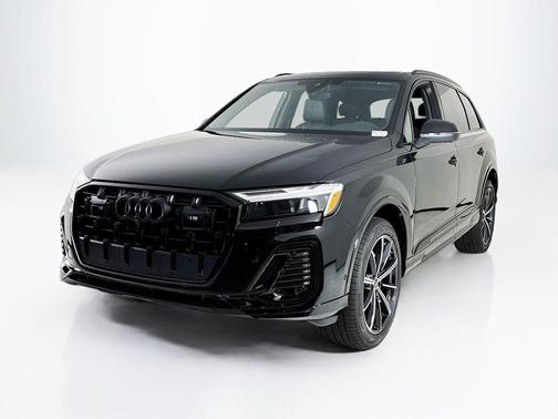 2025 Audi Q7 45 Premium Plus