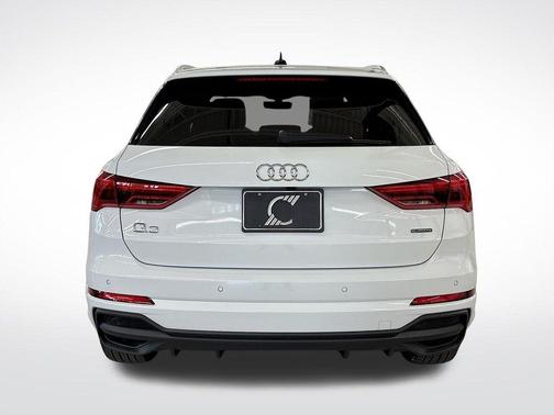 2025 Audi Q3 45 S line Premium