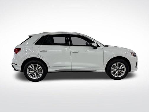 2025 Audi Q3 45 S line Premium