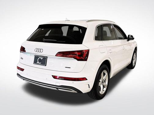 2023 Audi Q5 40 Premium