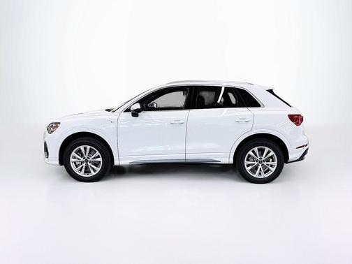 2025 Audi Q3 45 S line Premium