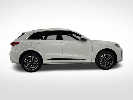 2025 Audi Q5 2.0T quattro Premium
