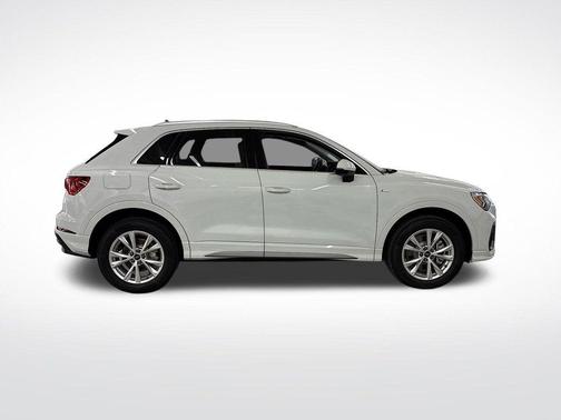 2025 Audi Q3 45 S line Premium
