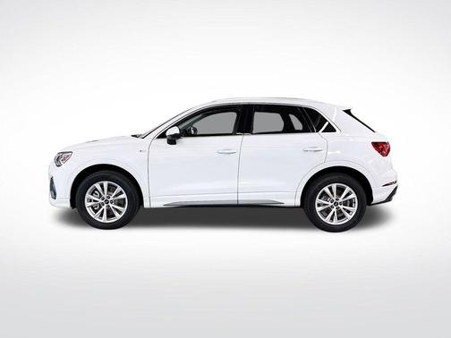 2025 Audi Q3 45 S line Premium