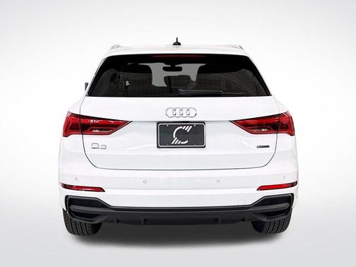 2025 Audi Q3 45 S line Premium
