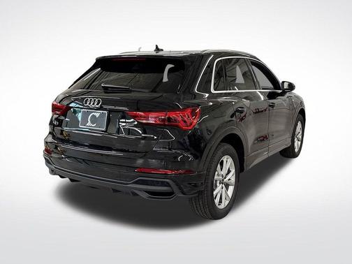 2025 Audi Q3 45 S line Premium