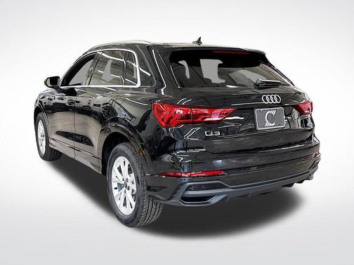 2025 Audi Q3 45 S line Premium