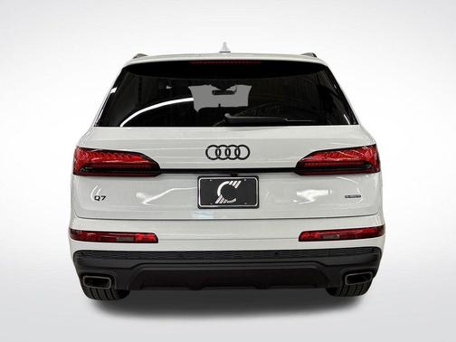 2026 Audi Q7 45 Premium