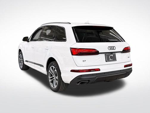2026 Audi Q7 45 Premium