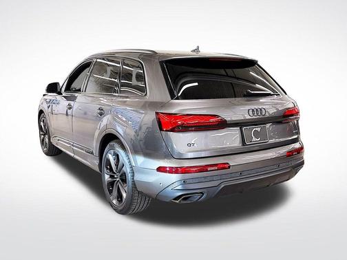 2026 Audi Q7 55 Premium Plus