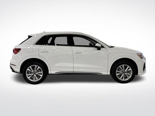 2025 Audi Q3 45 S line Premium