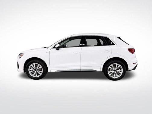 2025 Audi Q3 45 S line Premium