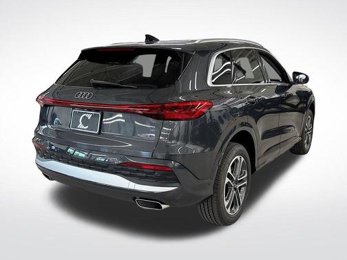 2025 Audi Q5 2.0T quattro Premium