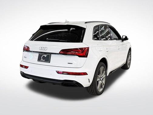 2025 Audi Q5 45 S line quattro Premium