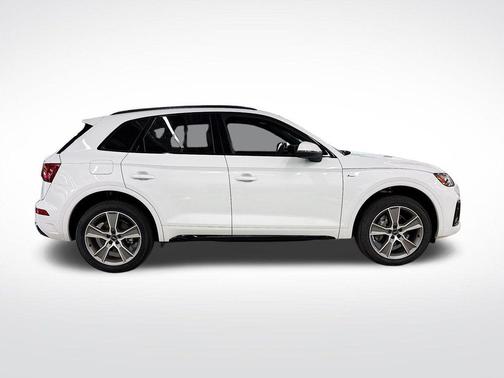 2025 Audi Q5 45 S line quattro Premium