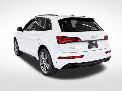 2025 Audi Q5 45 S line quattro Premium