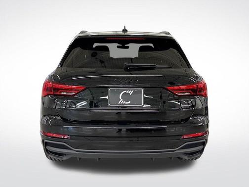2025 Audi Q3 45 S line Premium