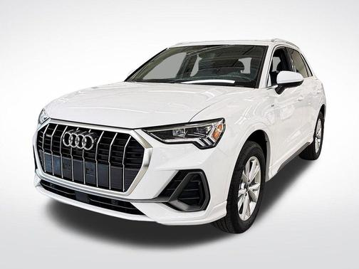 2025 Audi Q3 45 S line Premium