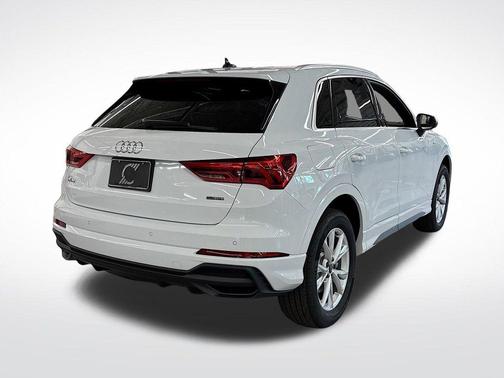 2025 Audi Q3 45 S line Premium