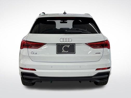 2025 Audi Q3 45 S line Premium
