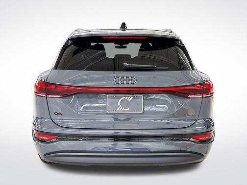 2025 Audi Q6 e-tron Premium