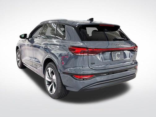 2025 Audi Q6 e-tron Premium