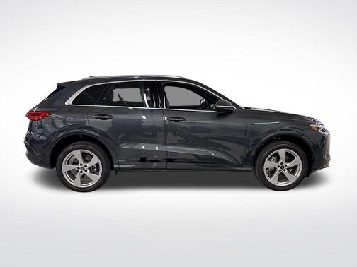 2025 Audi Q5 2.0T quattro Premium