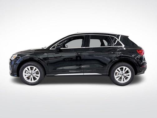 2025 Audi Q3 45 S line Premium