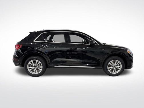 2025 Audi Q3 45 S line Premium