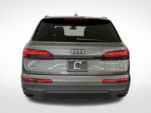 2026 Audi Q7 PLUS