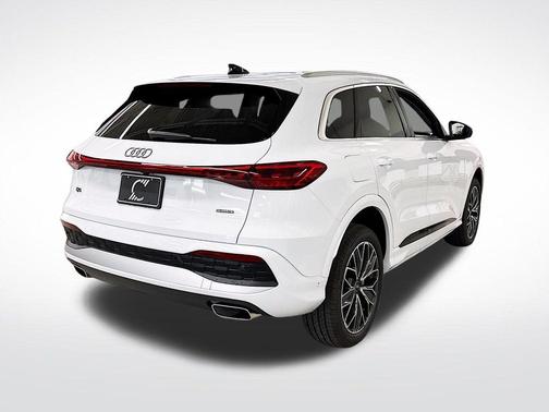 2025 Audi Q5 2.0T quattro Premium